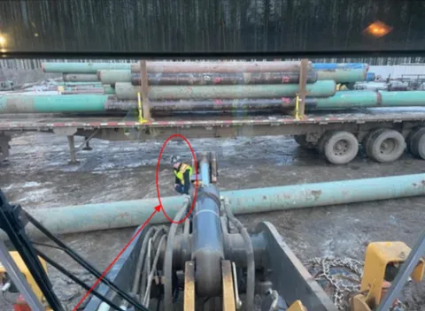 Pipeline crew in action